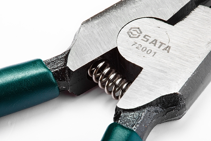 Kìm mở phe ngoài mũi thẳng SATA 7 inch 72001