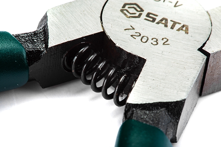 Kìm mở phe trong mũi thẳng SATA 9 inch 72032