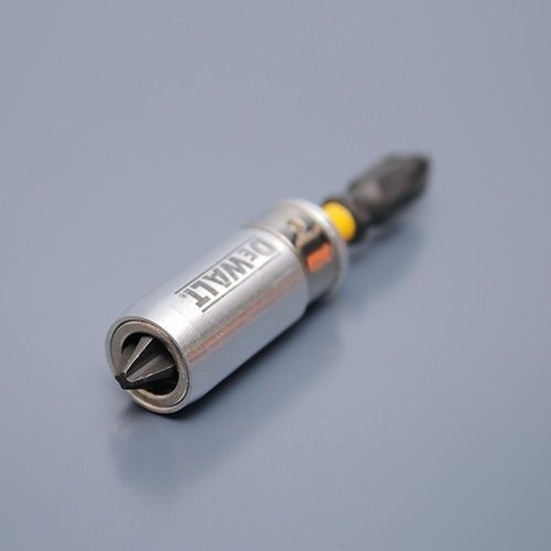 Mũi bắn vít có nam châm trợ lực Dewalt DWA13MS