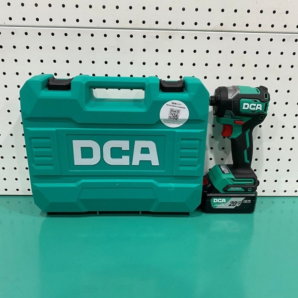 Máy siết vít dùng pin DCA ADPL208ADM