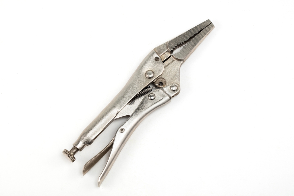 Kìm bấm khóa mũi nhọn SATA 9 inch 71302