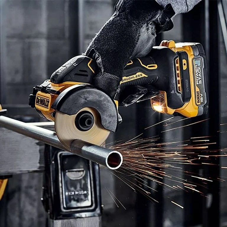 Máy cắt đa năng dùng pin Dewalt DCS438B