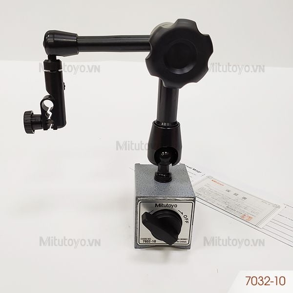 Đế từ gá đồng hồ so với hệ thống khóa Mitutoyo 7032-10