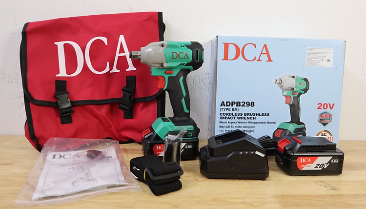 Máy siết buloong dùng pin DCA ADPB298BM