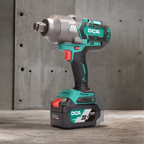 Máy siết buloong dùng pin DCA ADPB998DM