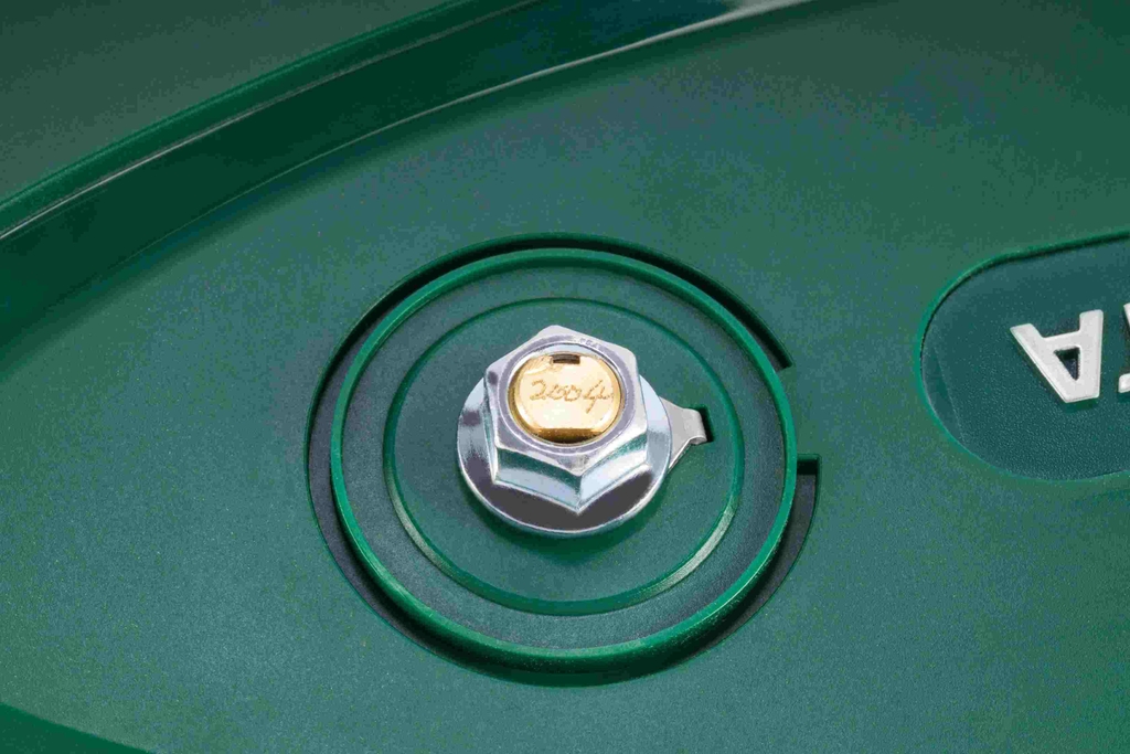 Dây dẫn điện dạng cuộn tự rút  15m SATA 98026 - 3-CORE CABLE REEL 3×1.5MM^2×15M