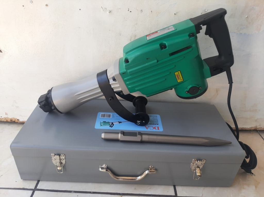 Máy đục bê tông điện DCA AZG02-15