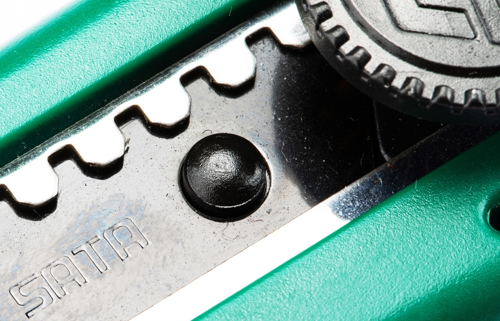 Dao tiện ích bằng nhựa SATA 93429