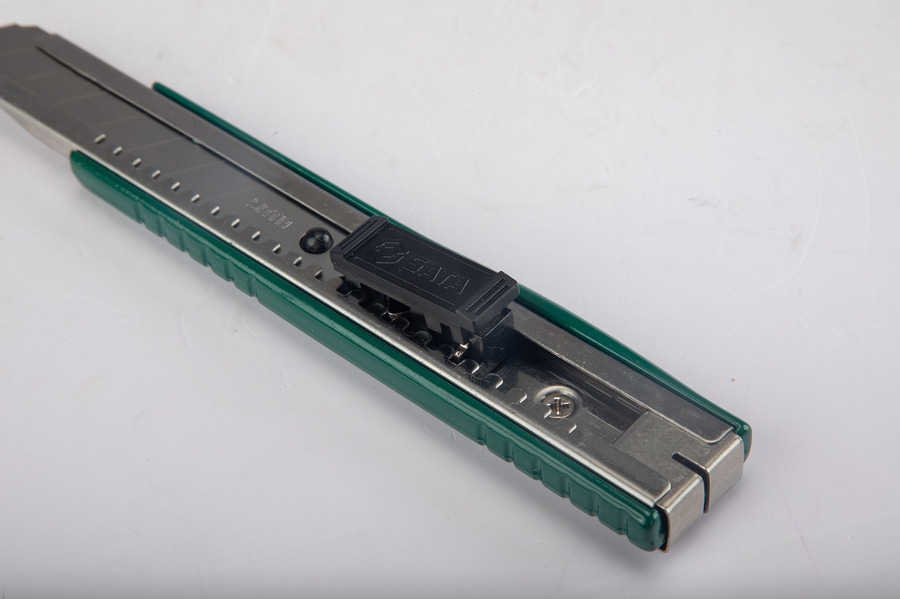 Dao tiện ích bằng kẽm SATA 93425A