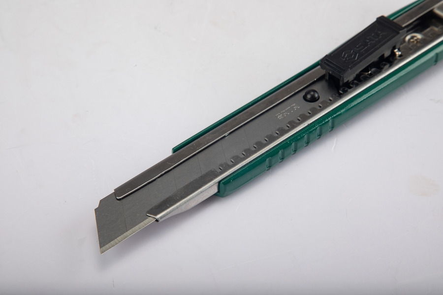 Dao tiện ích bằng kẽm SATA 93425A