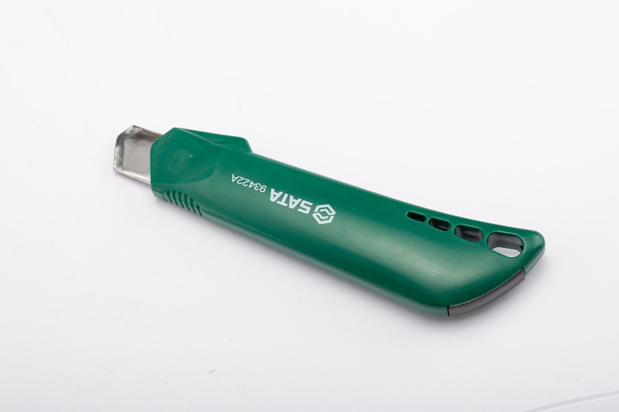 Dao tiện ích bằng nhựa SATA 93422A