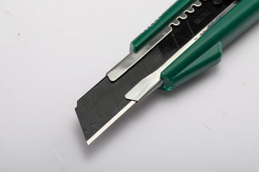 Dao tiện ích bằng nhựa SATA 93422A