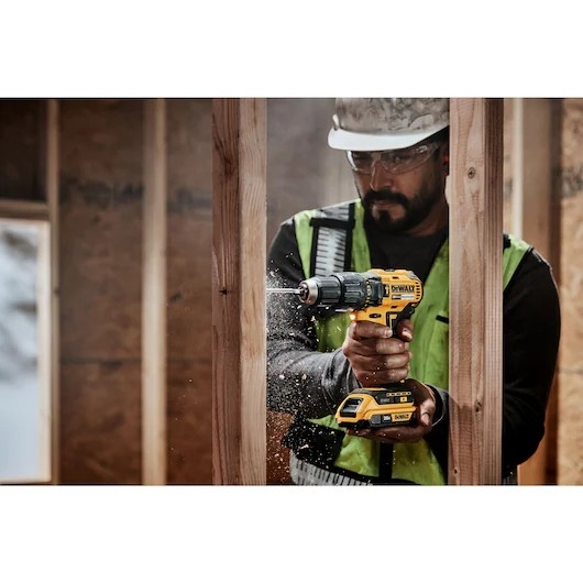 Máy khoan búa dùng pin 20V Dewalt DCD7781D2-B1