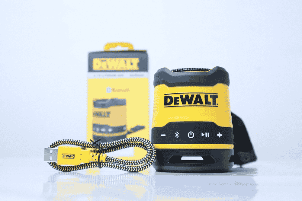 Loa mini Dewalt DCR009-XJ