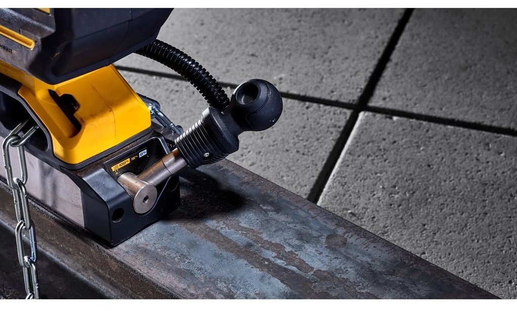 Máy khoan từ dùng pin Dewalt DCD1623N-B1