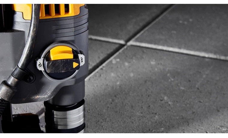 Máy khoan từ dùng pin Dewalt DCD1623N-B1