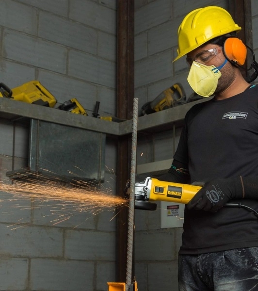 Máy mài góc 850W Dewalt DW802-B1