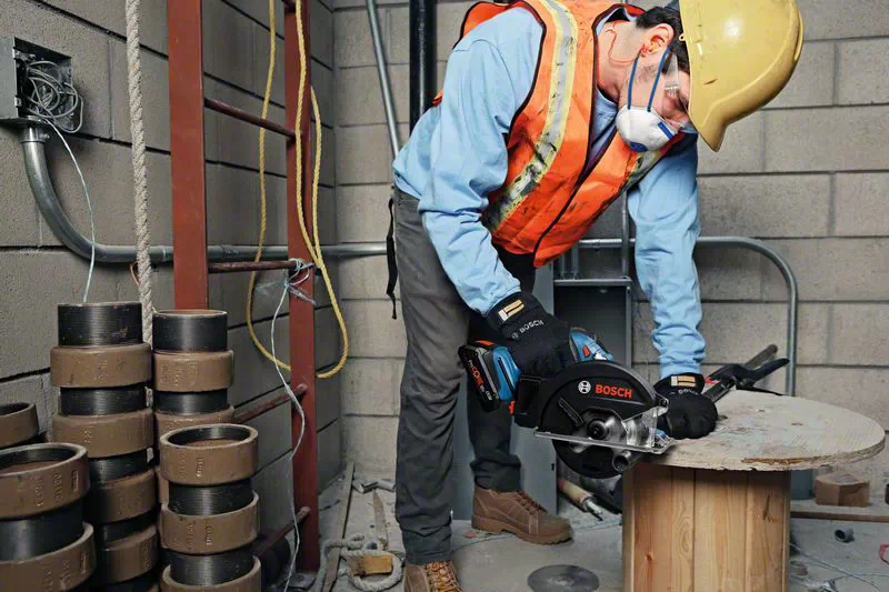 Máy cưa kim loại pin GKM 18V-50 Bosch 06016B8080