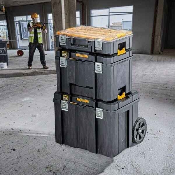Hộp dụng cụ (nhựa) Tstak System® Dewalt DWST83347-1
