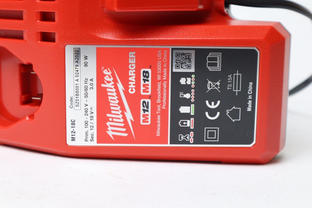 Bộ Sạc 12V-18V Milwaukee M12-18C