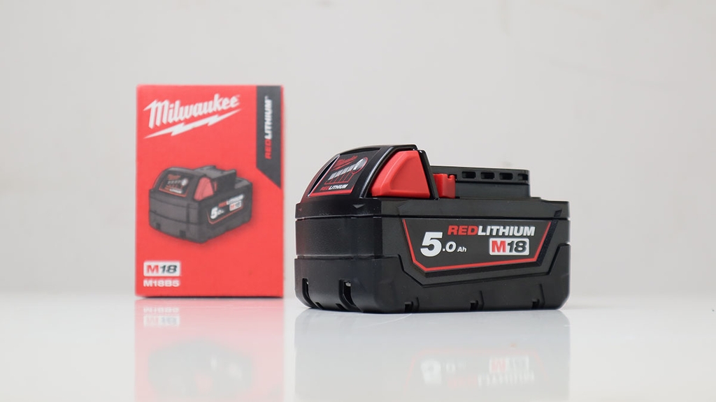 Pin Milwaukee 18V/5.0Ah REDLITHIUM-ION M18B5