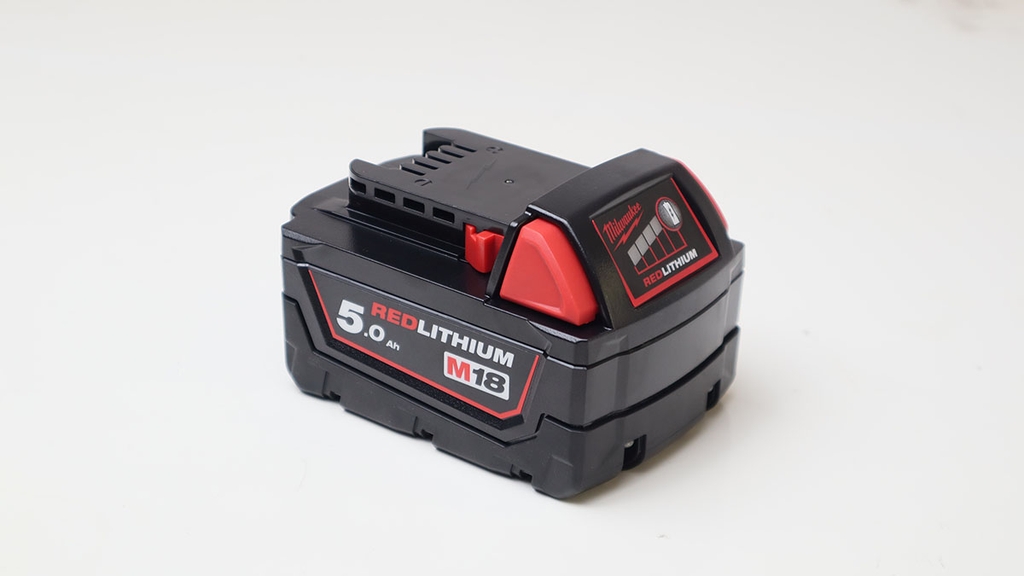 Pin Milwaukee 18V/5.0Ah REDLITHIUM-ION M18B5