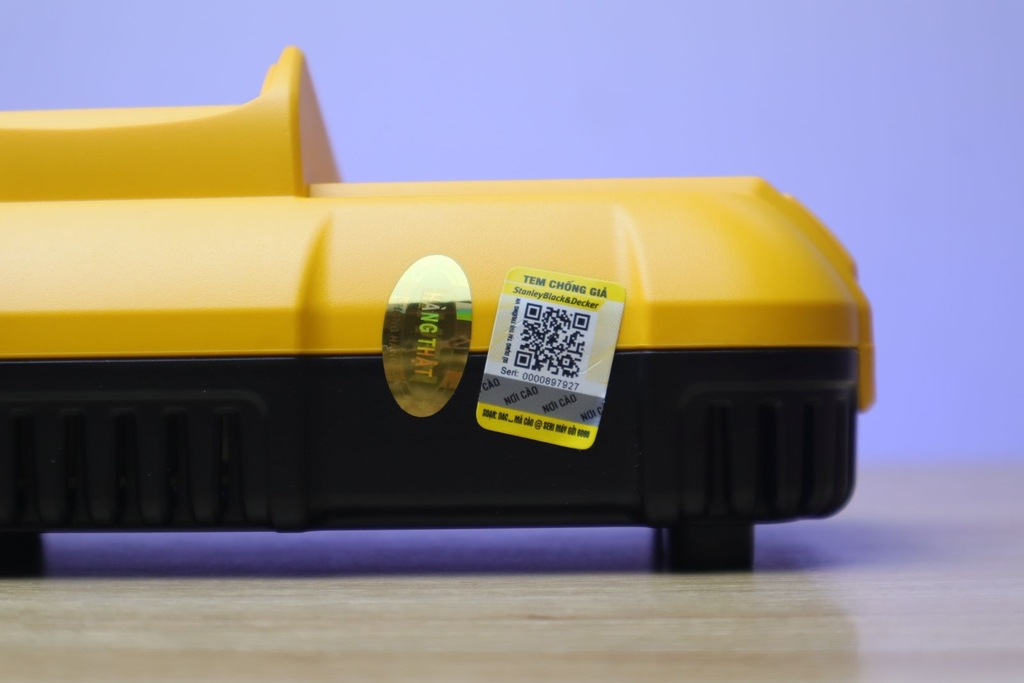 Bộ sạc pin đa năng 10.8-18V Dewalt DCB118-KR