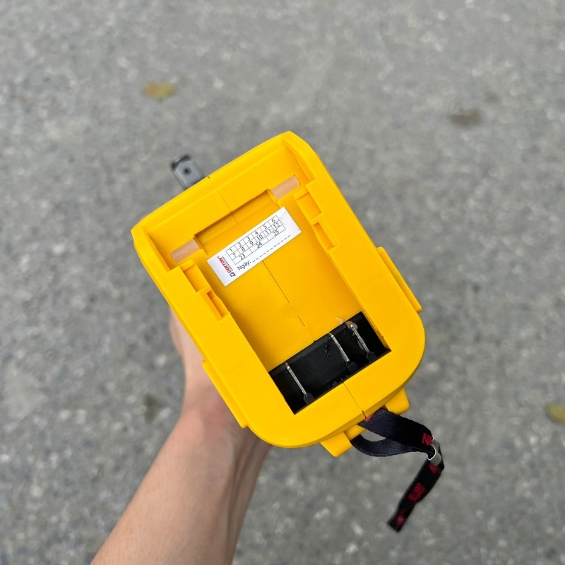 Máy siết bulong pin Dekton D20-IW550PRO (Chung chân pin Dewalt)