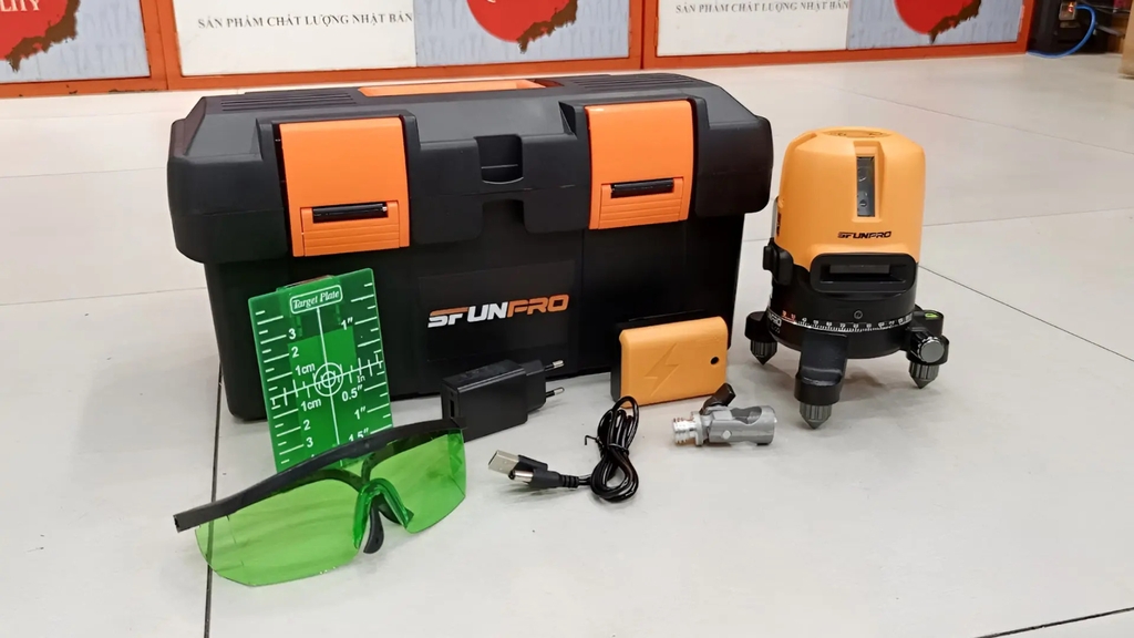Máy cân bằng laser pin SFUNPRO 7905SD