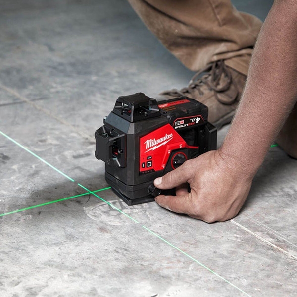 Máy cân mực Laser 360° tia xanh Milwaukee M12 3PL-0C (Chưa Pin & Sạc)