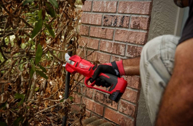Máy cắt cành dùng pin Milwaukee M12 BLPRS-0 (Chưa Pin & Sạc)