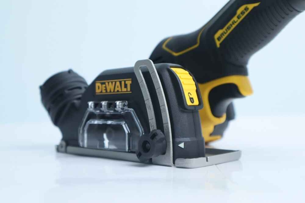 Máy cắt đa năng dùng pin Dewalt DCS438B