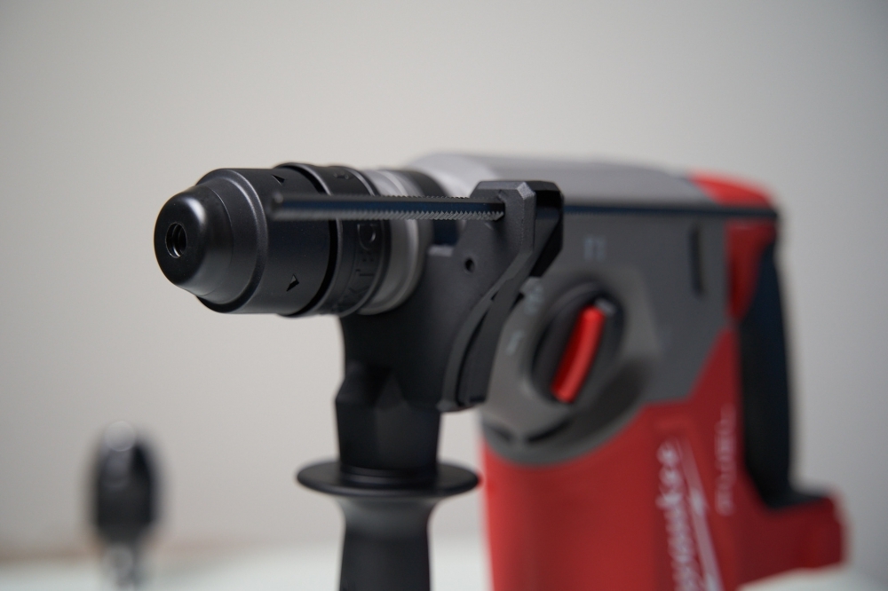 Máy khoan búa dùng pin 18V Milwaukee M18 FHX-0X0 (Chưa Pin & Sạc)