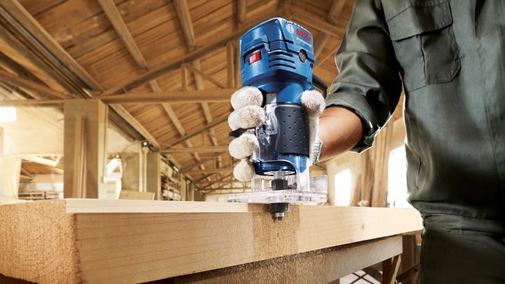 Máy phay mini GKF 550 Bosch 06016A00K0