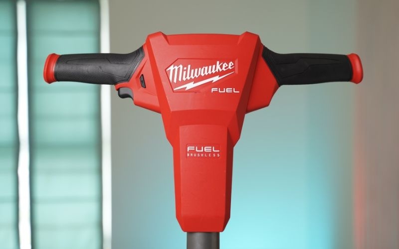 Máy siết bu lông đứng 1 inch M18 FUEL™ Milwaukee M18 FHIWF1R