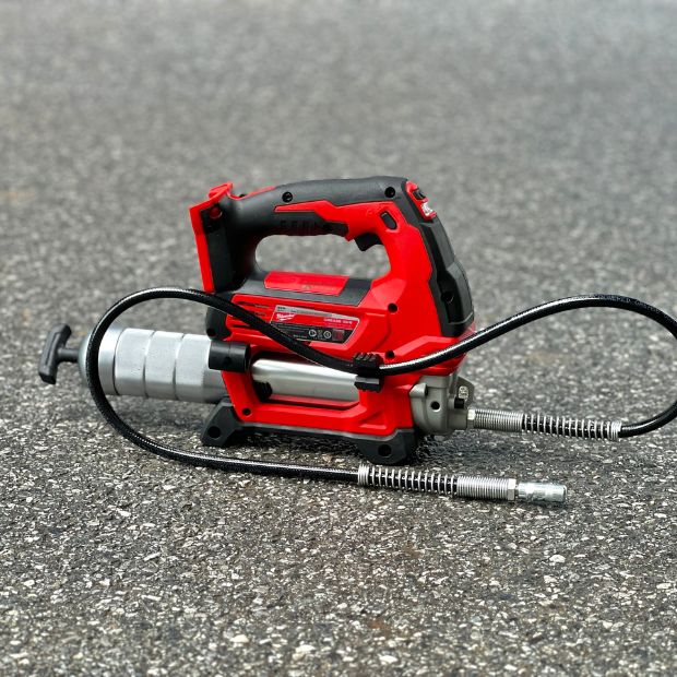 Máy tra mỡ Milwaukee M12 GG-0 ( Chưa Pin & Sạc )