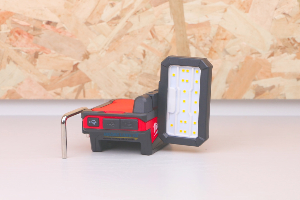 Đèn LED dùng pin Milwaukee M18 ALIS-0