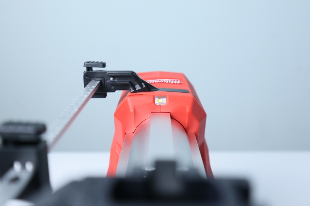 Phụ kiện hút bụi cho máy khoan Milwaukee M18 FDDEXL-0