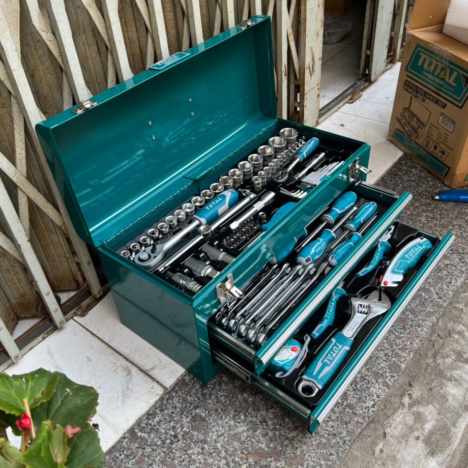 Bộ 132 công cụ trong hộp sắt  THPTCS71321 TOTAL