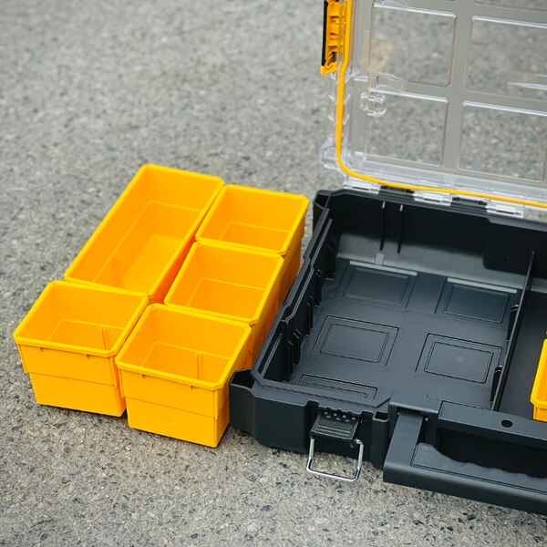 Hộp dụng cụ (nhựa) ToughSystem® Dewalt DWST83394-1