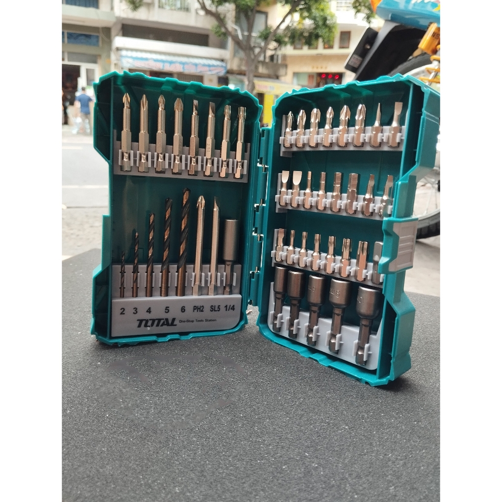 Bộ 45 mũi siết vít xoắn TACSDL24501 TOTAL