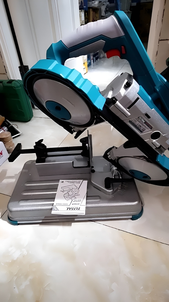 Máy cưa dùng pin 20V (không kèm pin & sạc) TBSLI20127 TOTAL