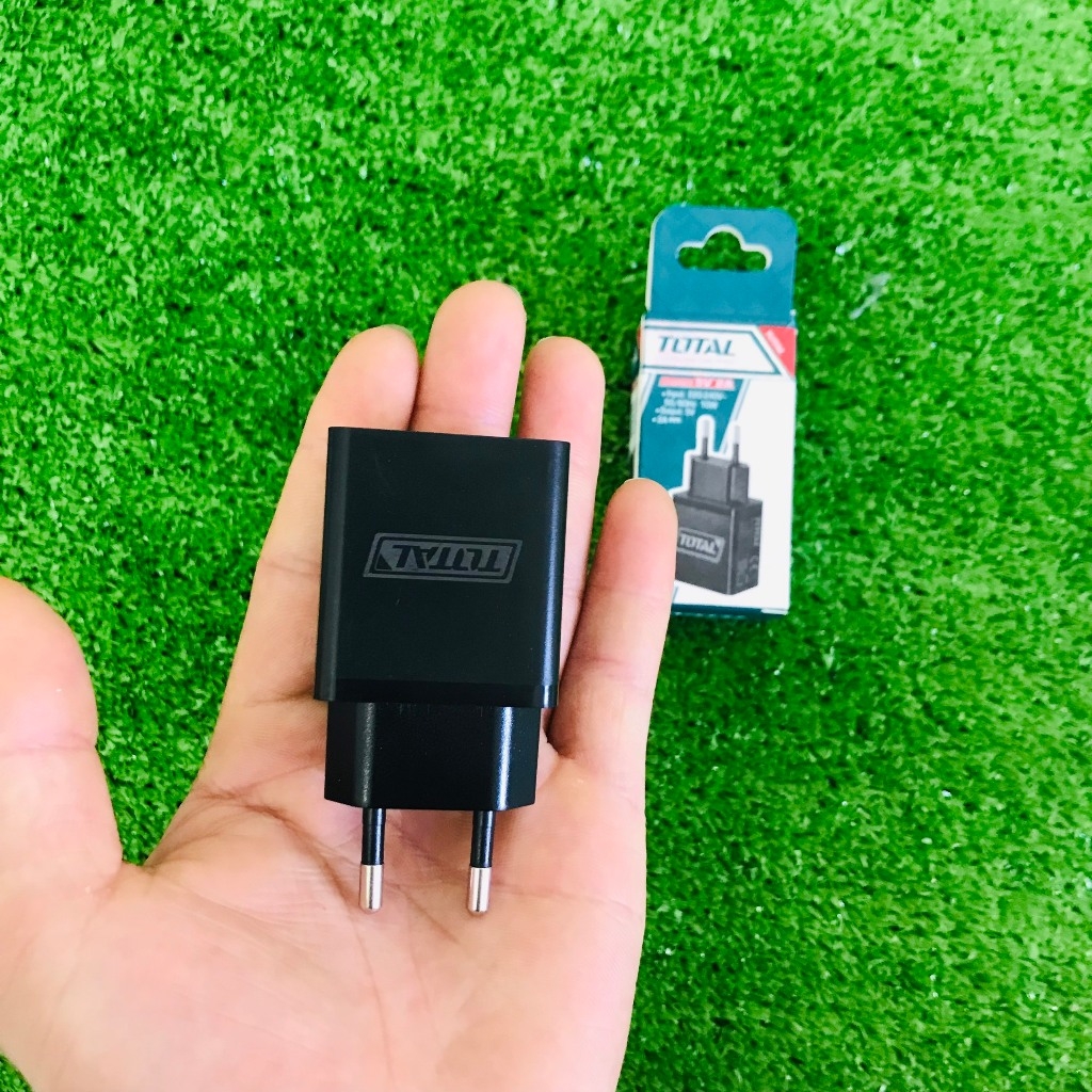 Đầu sạc 5V/2A TCLI120502 TOTAL