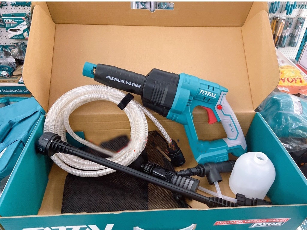 Máy xịt rửa dùng pin 20V TPWLI20282 TOTAL
