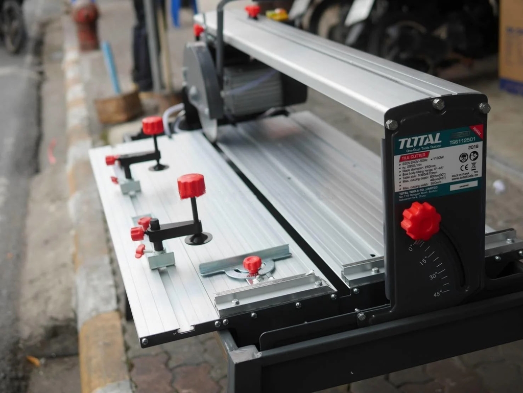 Máy cắt gạch bàn Total BH 3 tháng TS6112501 TOTAL