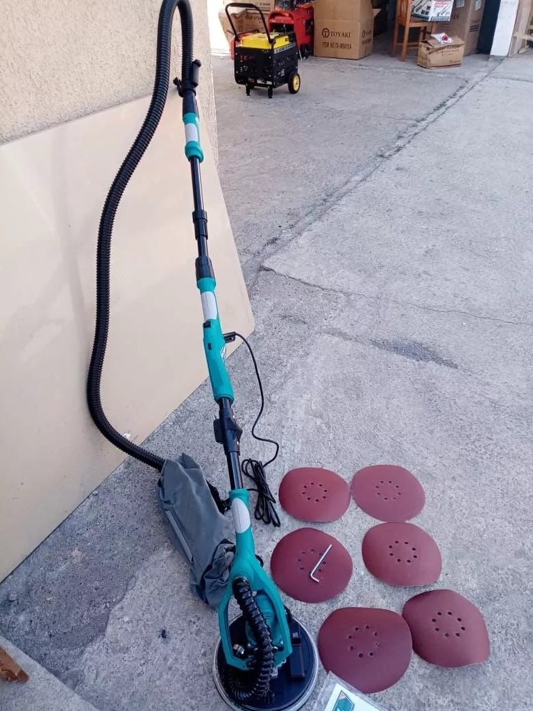 Máy chà tường 1050W TWS10501 TOTAL
