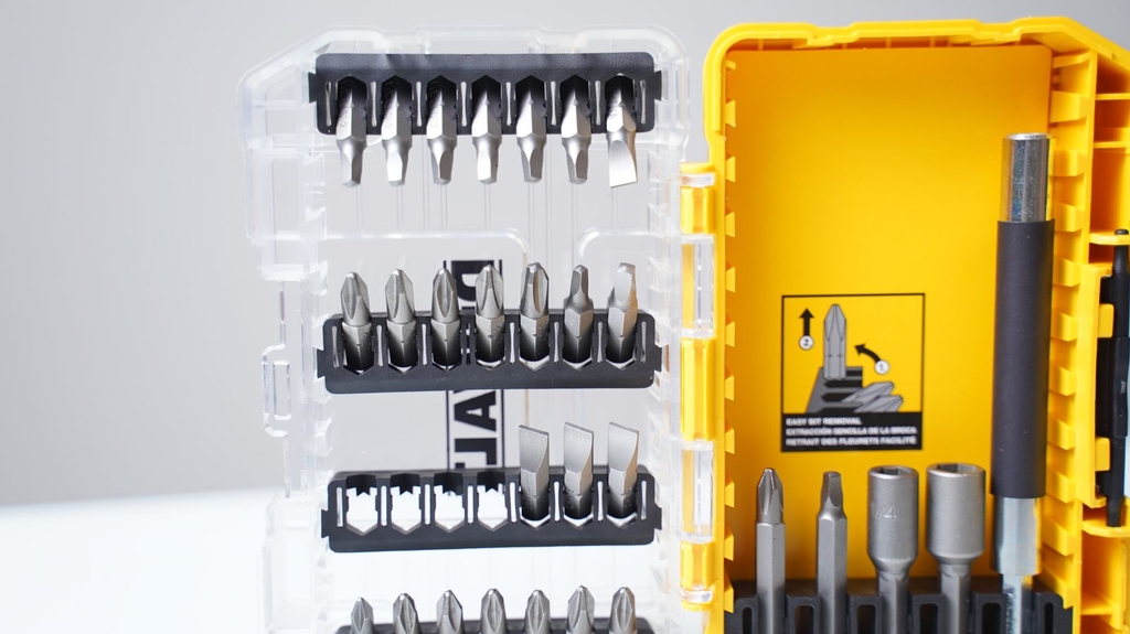 Bộ mũi vặn vít 29 chi tiết Dewalt DW2162