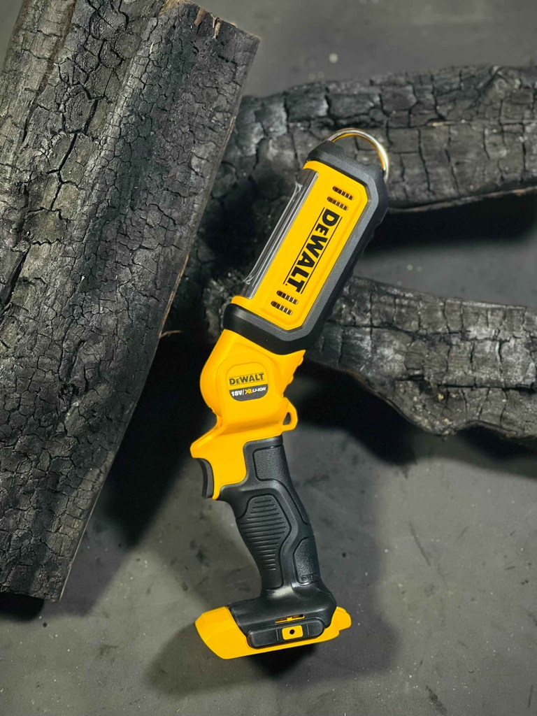 Đèn pin Dewalt DCL050N-KR