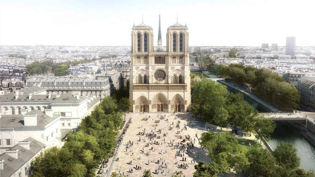 Ngọn tháp Đức Bà Paris khoác lên mình diện mạo mới