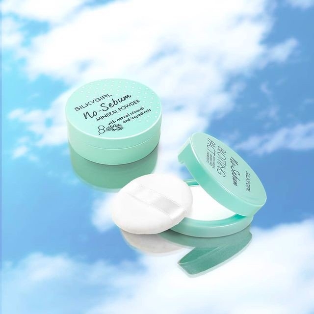 Phấn Phủ Khoáng Dạng Nén Kiềm Dầu Vượt Trội SilkyGirl No Sebum Blotting Pact 7g